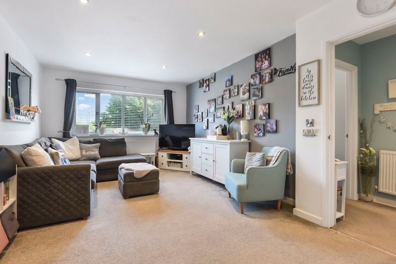 Property photo 3 of 11 Photo 8