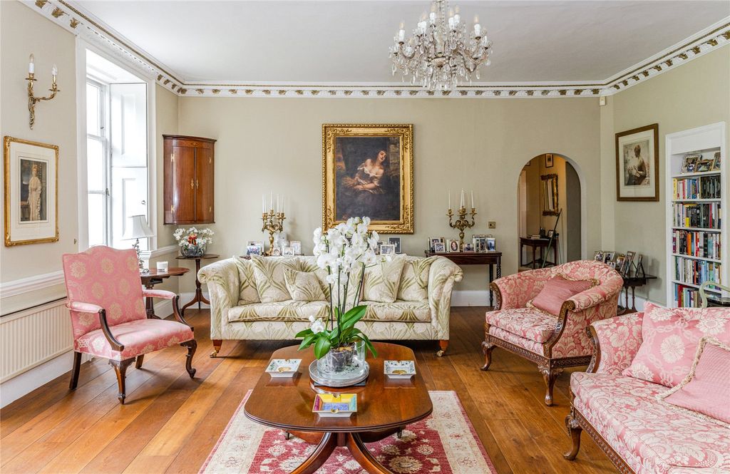 Property photo 2 of 26 Drawing Room