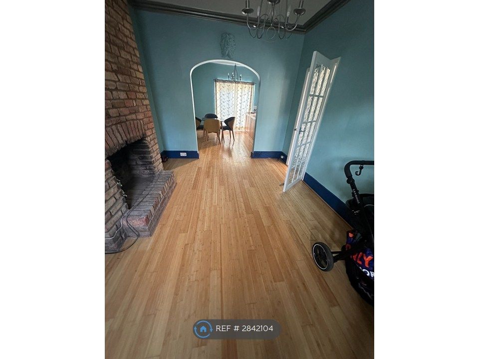 Property photo 3 of 14 Living Room