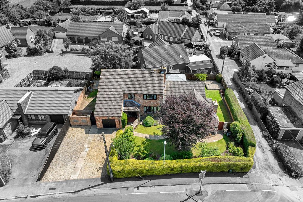 Property photo 1 of 53