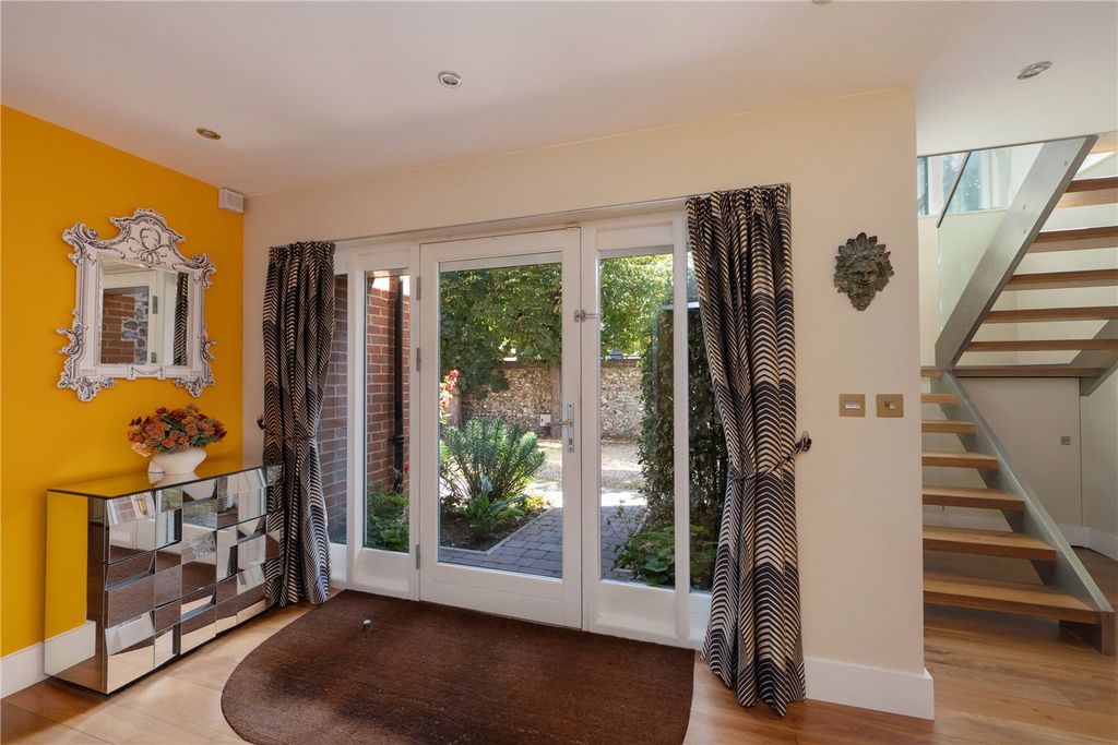 Property photo 3 of 39 Picture No. 03