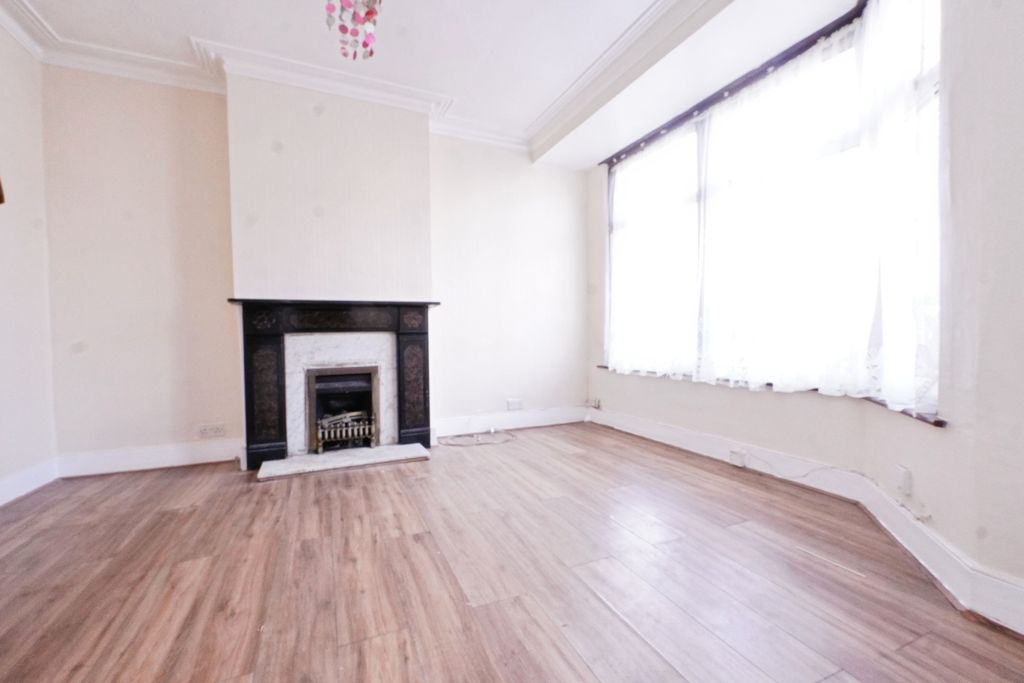 Property photo 3 of 14 Pbox-Img.Jpg