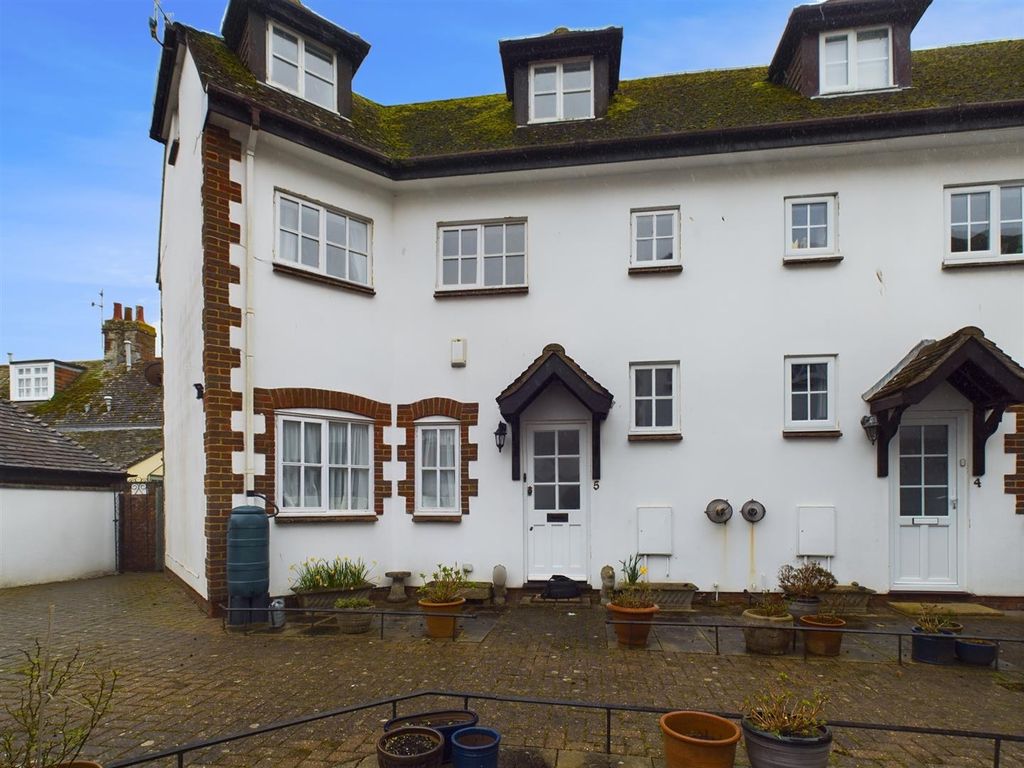 Property photo 1 of 16 Cam02534G0-Pr0210-Still016.Jpg