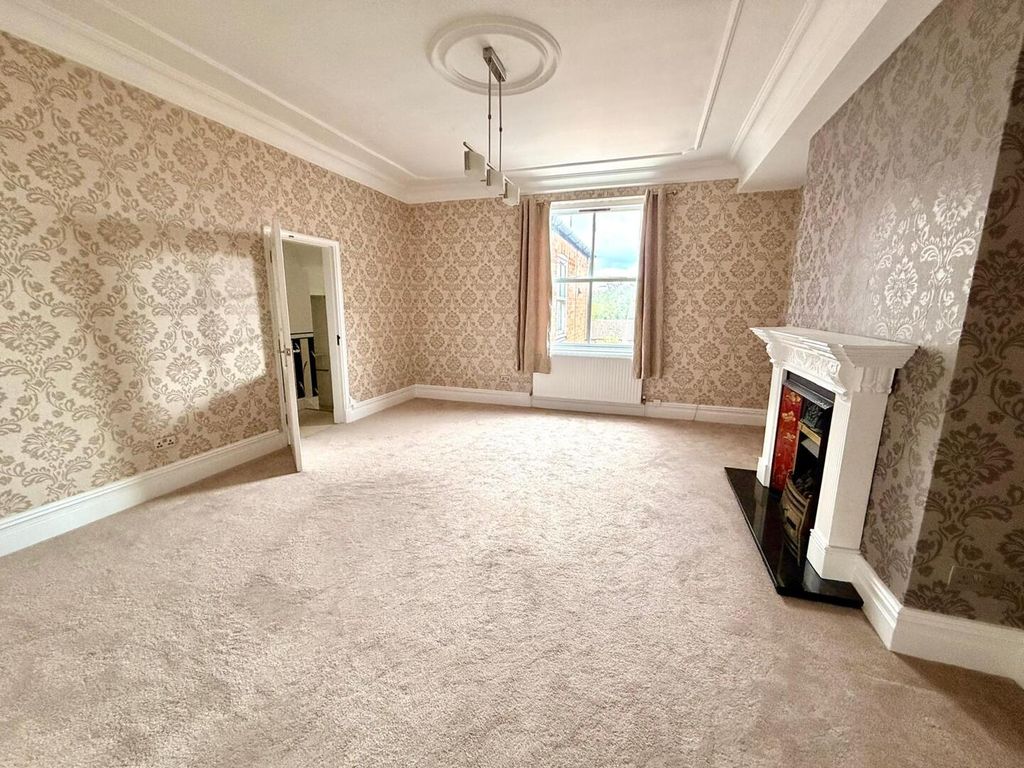 Property photo 3 of 12 Living Room