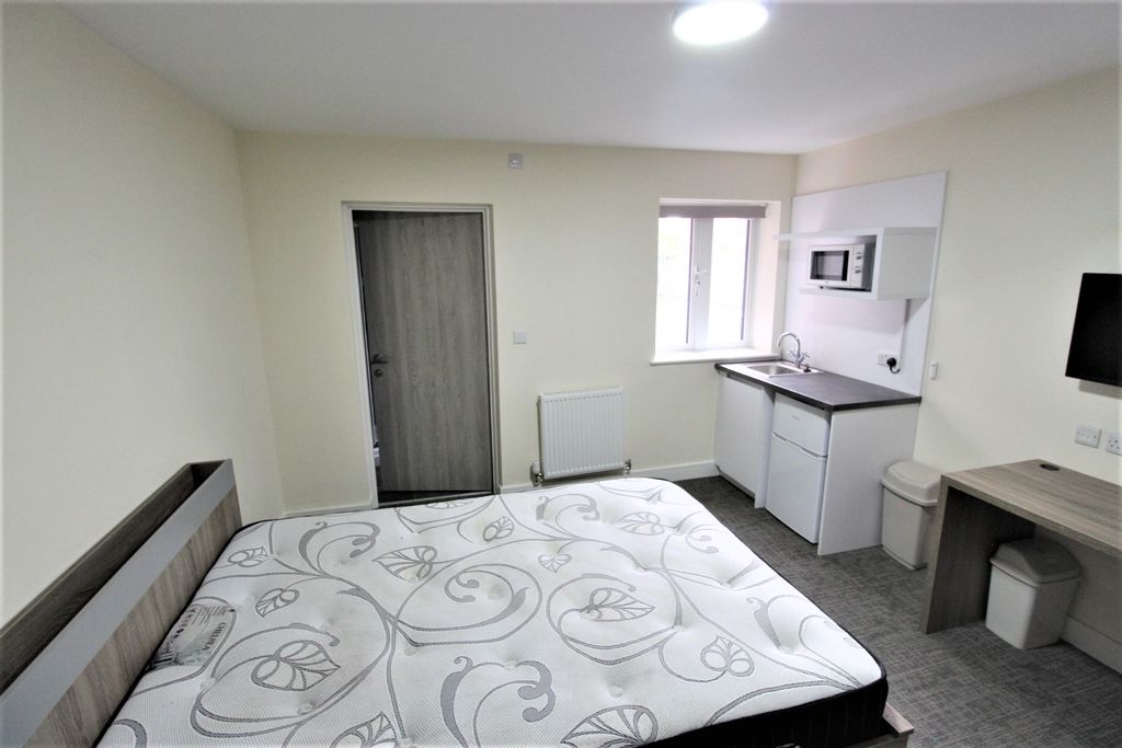 Property photo 2 of 5