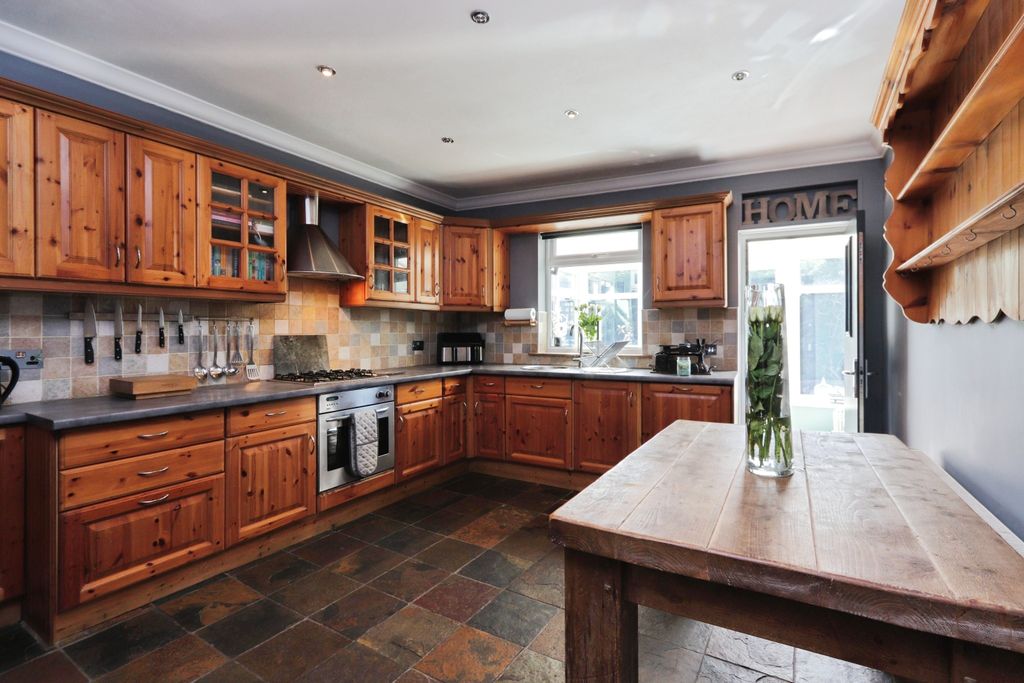 Property photo 2 of 20 Img_8226