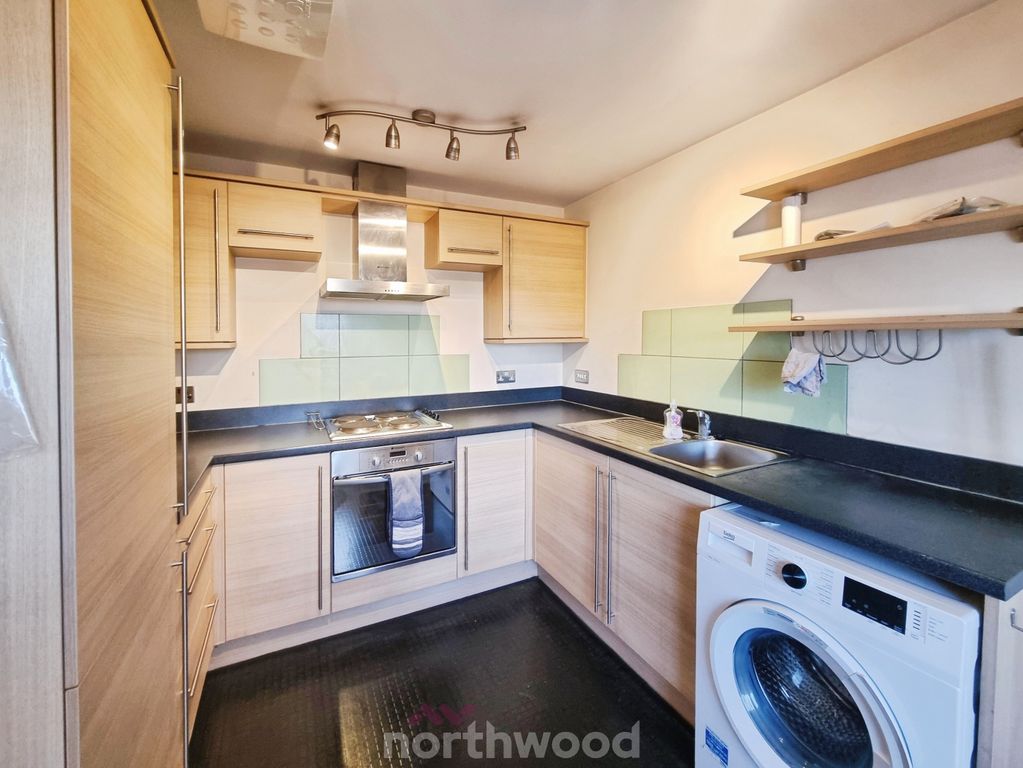 Property photo 2 of 13