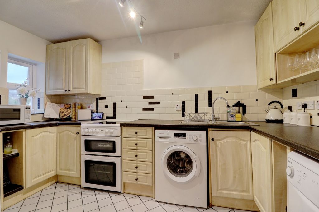 Property photo 3 of 10 Picture No. 05