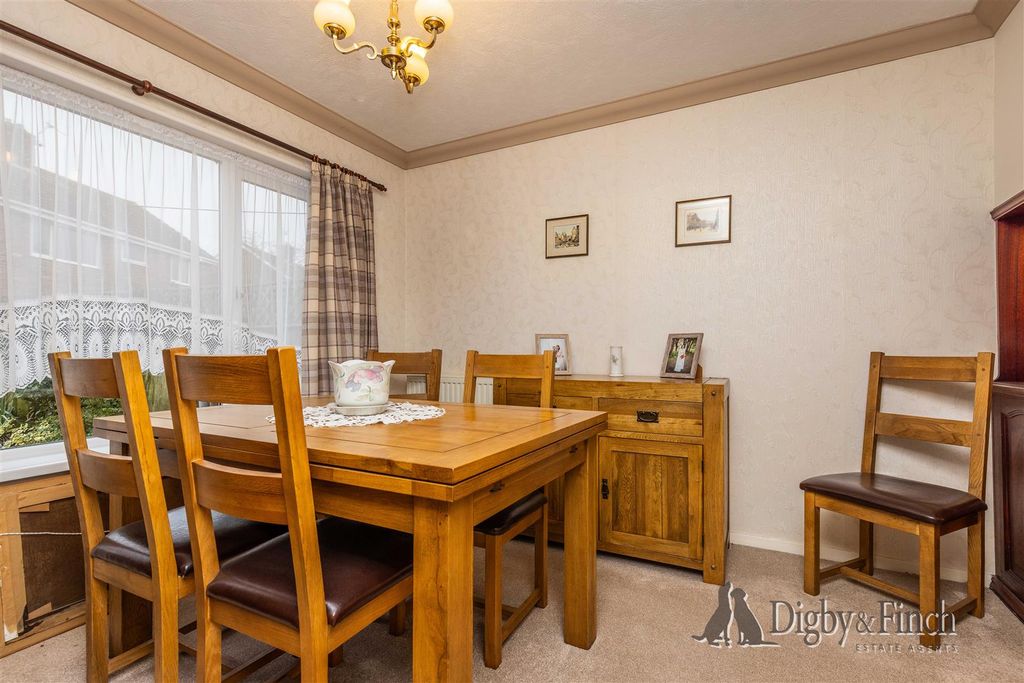 Property photo 3 of 19 Yonge Close Radcliffe-On-Trent, Nottingham, Ng12 2