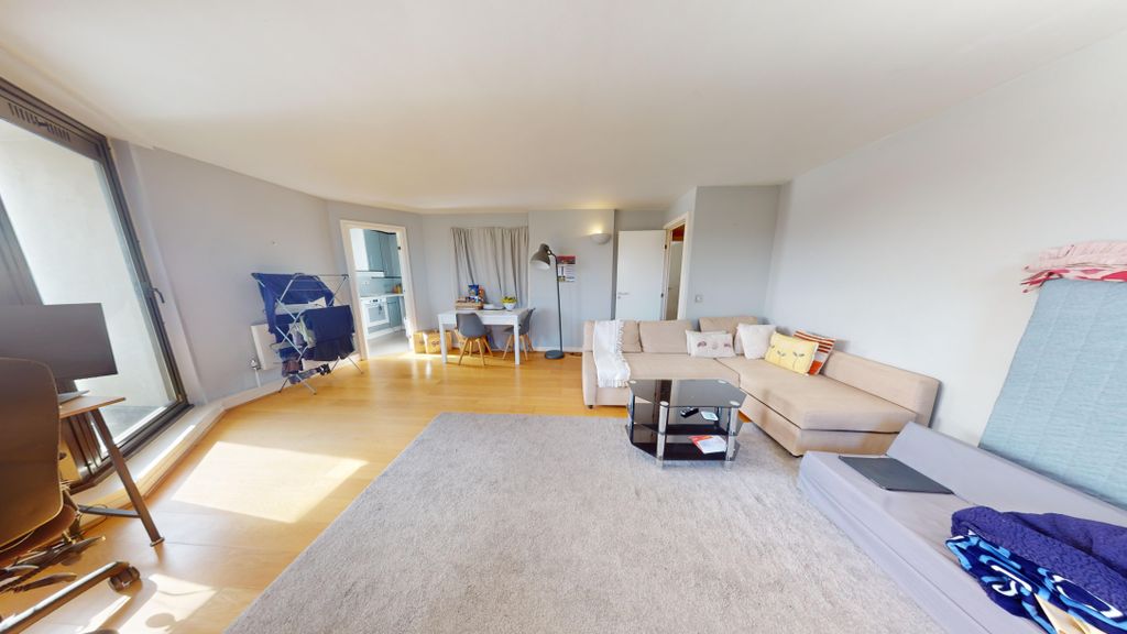 Property photo 1 of 28