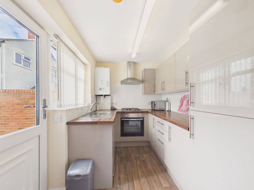 Property photo 2 of 16 5551905