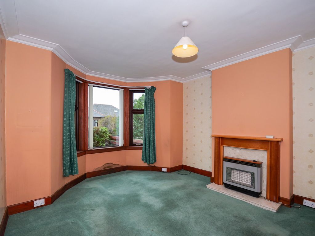 Property photo 2 of 28