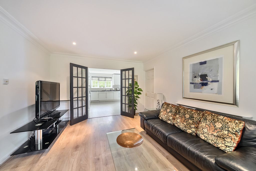 Property photo 3 of 24 27-6813Ba0Ea9016-...