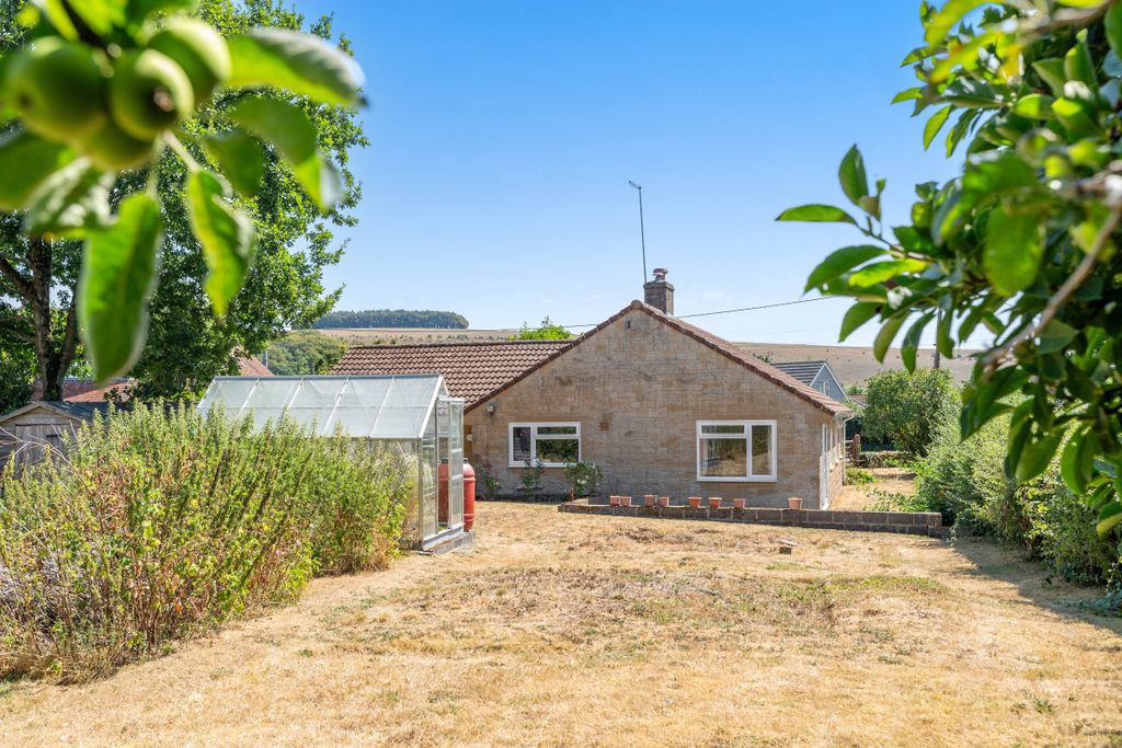 Property photo 2 of 16