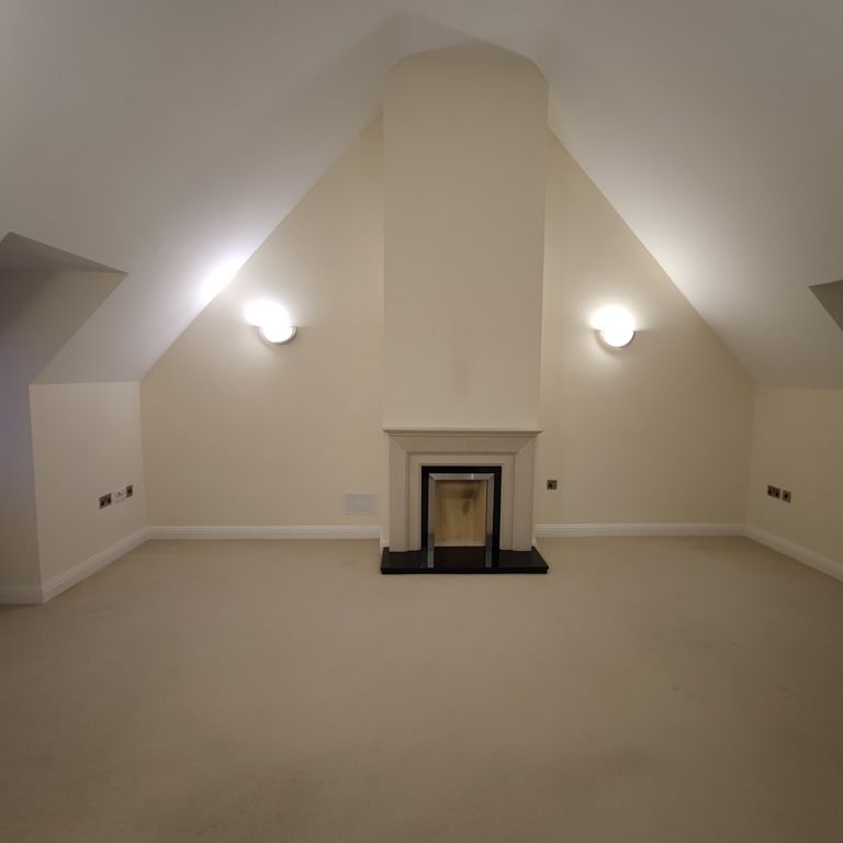 Property photo 2 of 14 Image