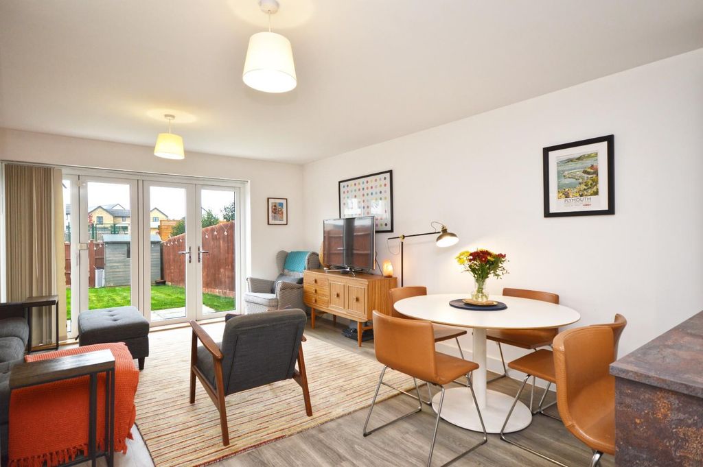 Property photo 3 of 21 Open Plan Kitchen/Dining/Family Room