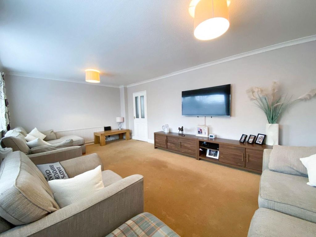 Property photo 3 of 19 B44cd401-4c9d-4839-91B8-Fad66Fe994B3.Jpg