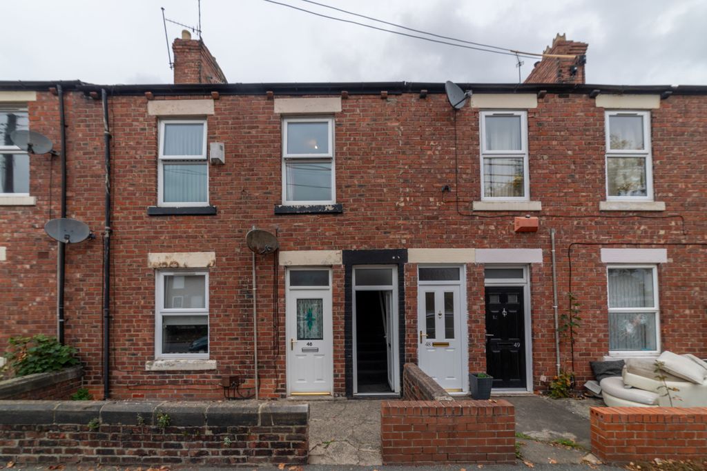 Property photo 1 of 20