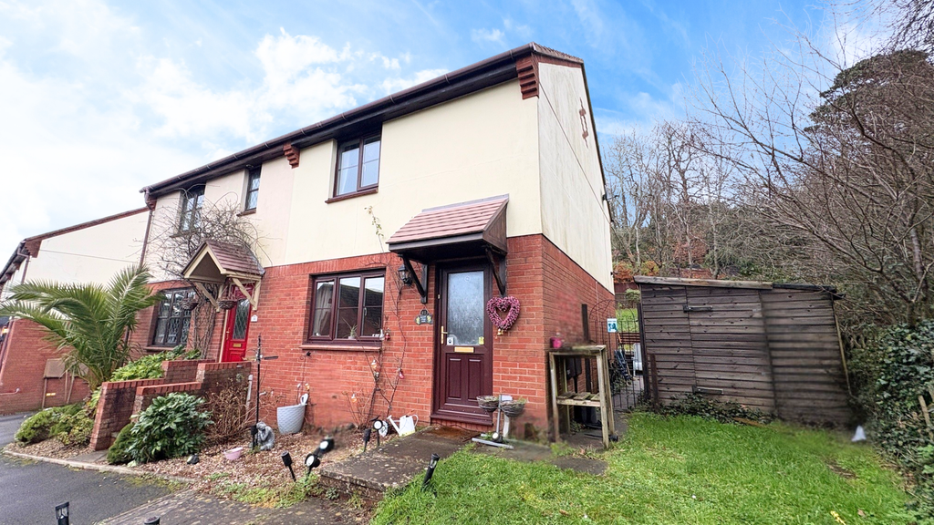 Property photo 2 of 8