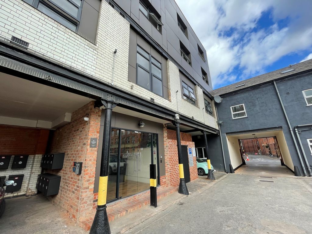 Property photo 1 of 9