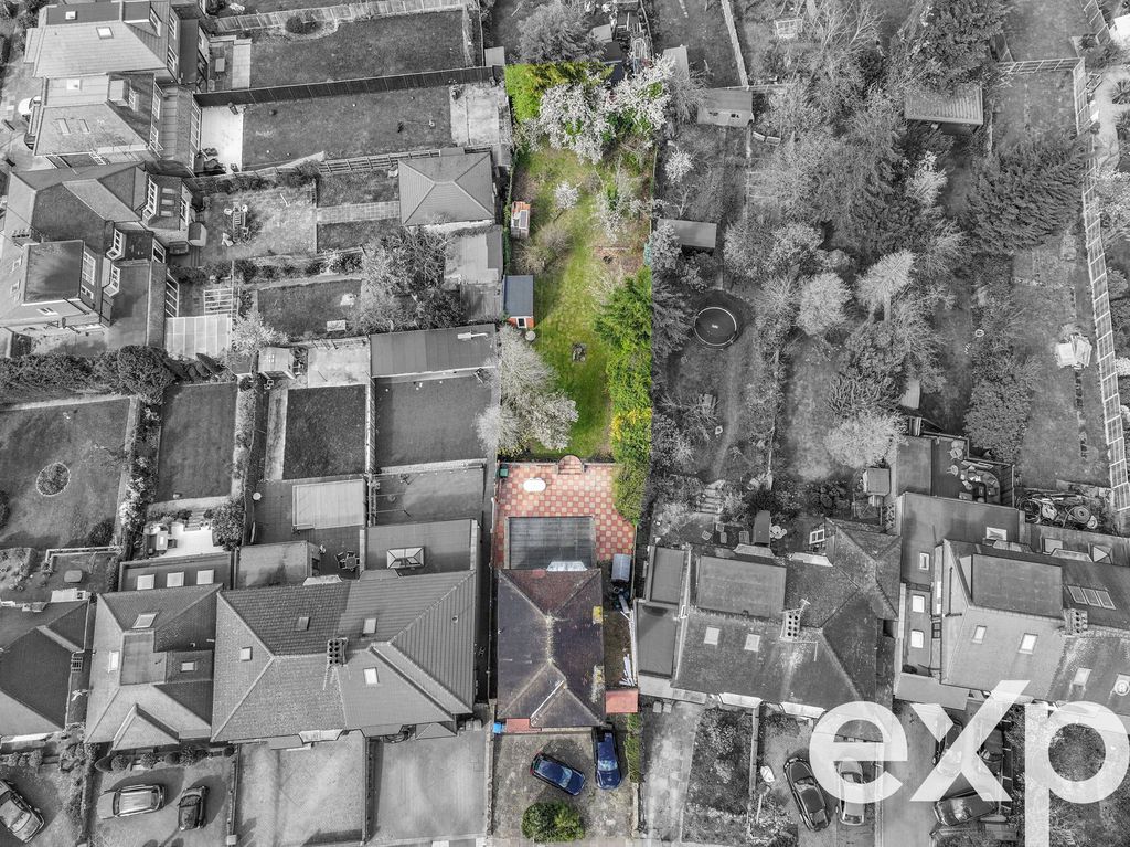 Property photo 3 of 22