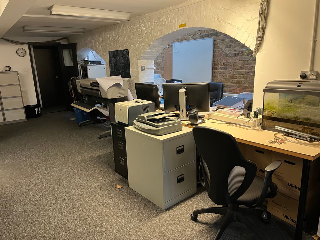 Property photo 3 of 4