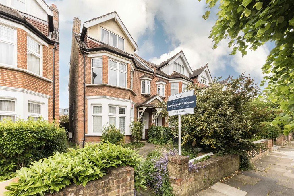 Property photo 1 of 5