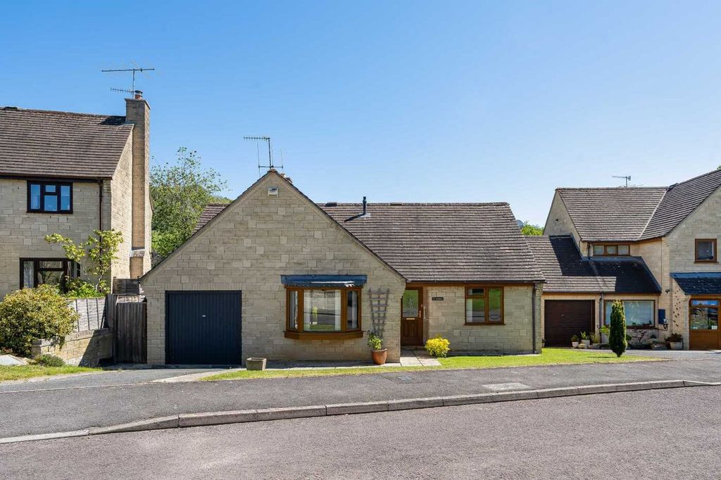 Property photo 1 of 25