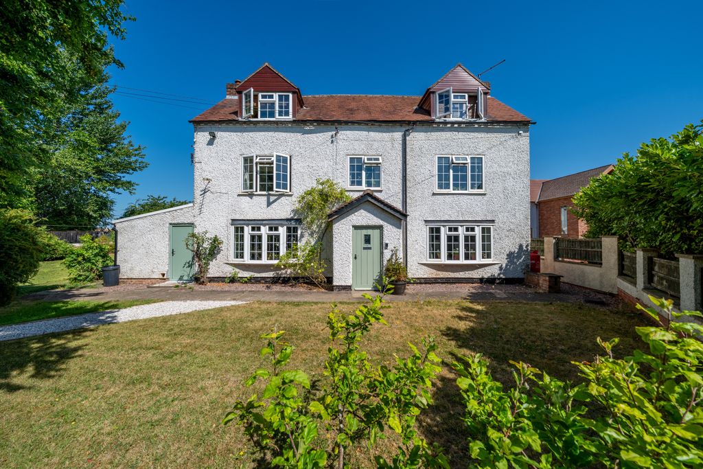 Property photo 1 of 27