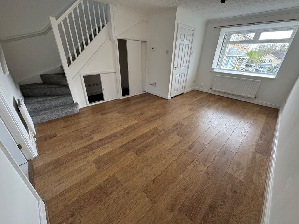 Property photo 3 of 18 Photo 2