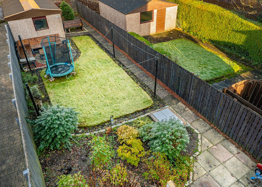 Property photo 2 of 30