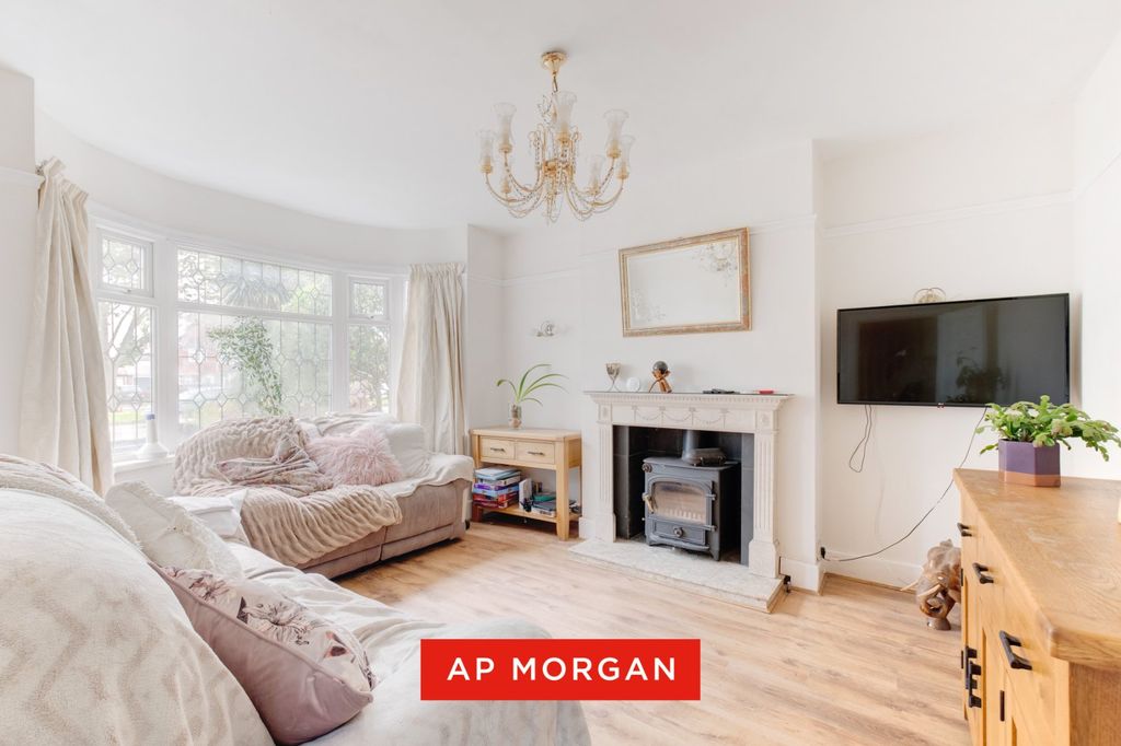 Property photo 2 of 13 Picture No. 02