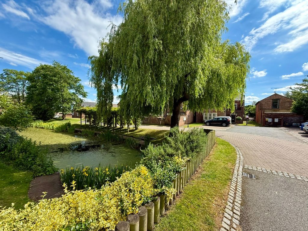 Property photo 2 of 29 3817456