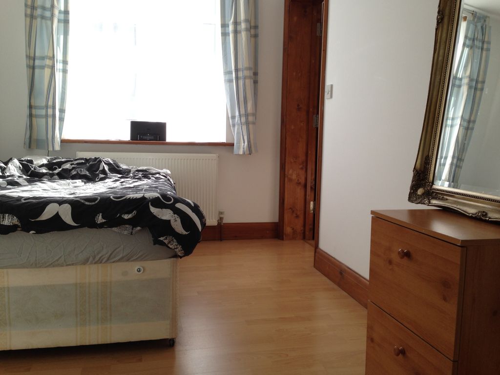 Property photo 2 of 3