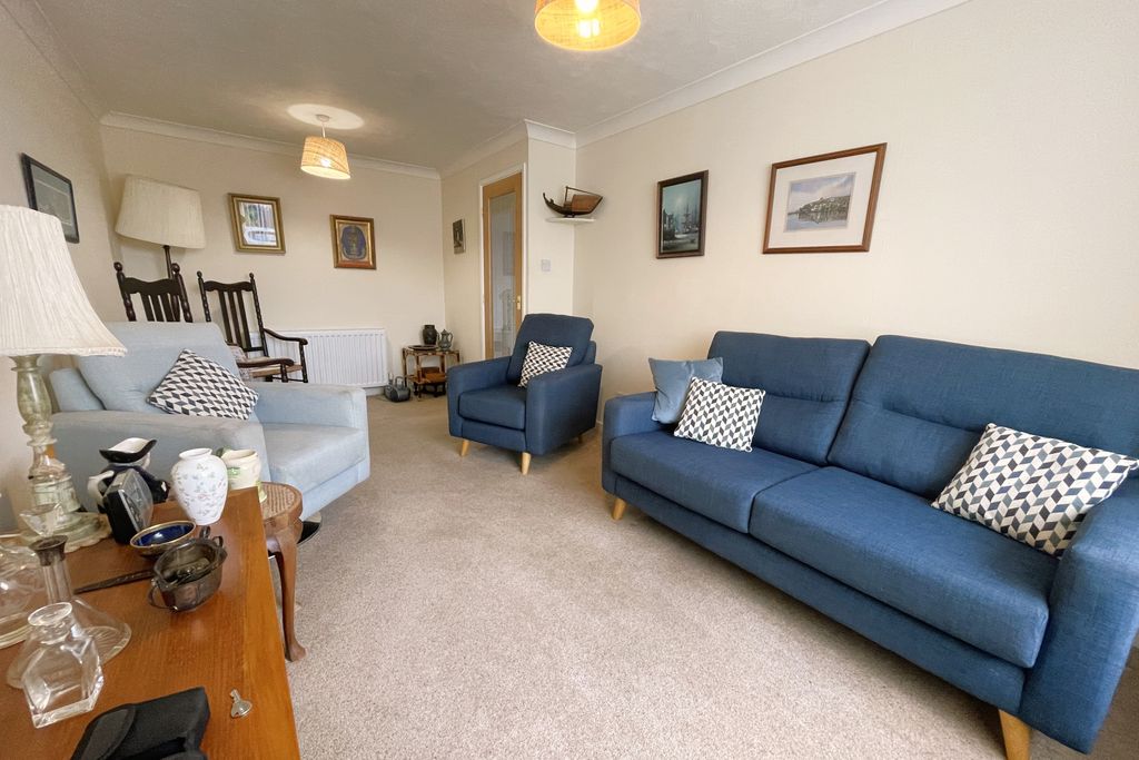 Property photo 3 of 12 3
