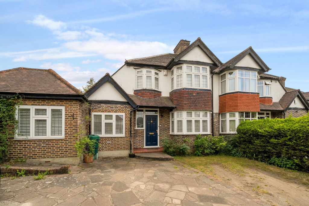 Property photo 1 of 20 1463856-5-6A18505...