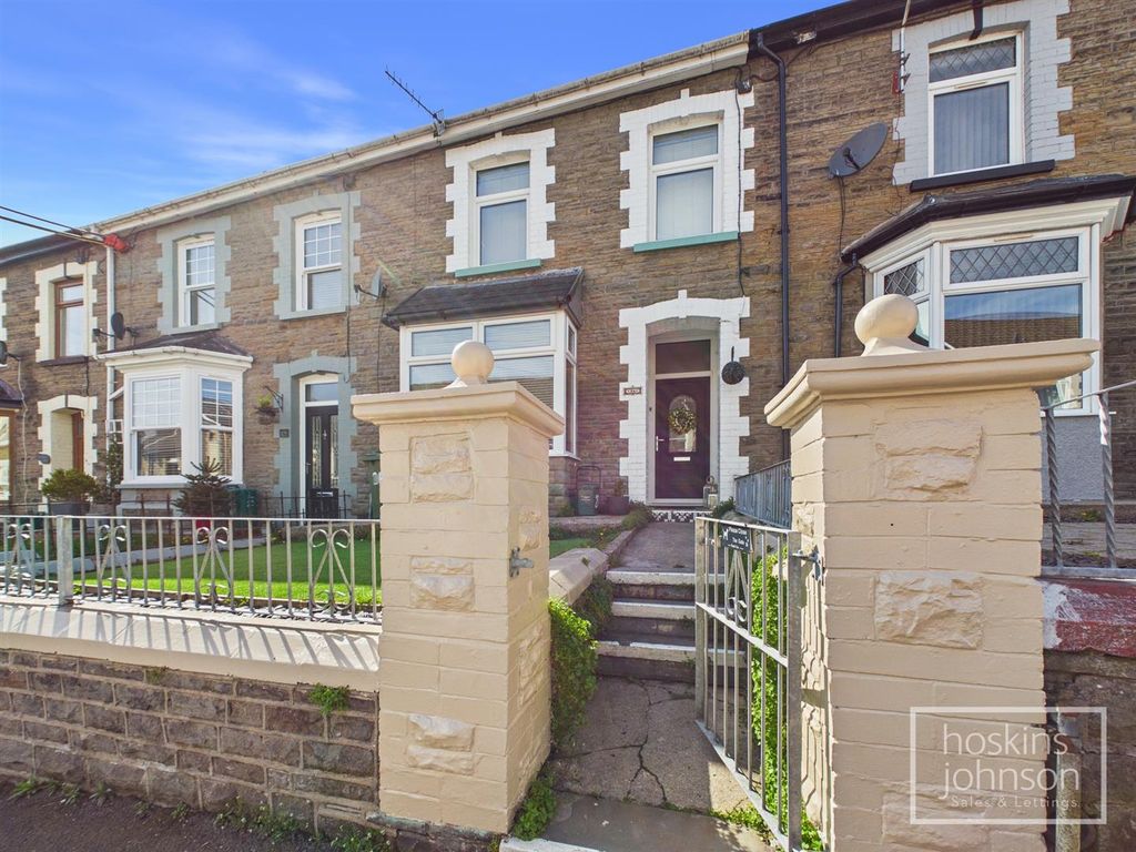 Property photo 1 of 25 Outside