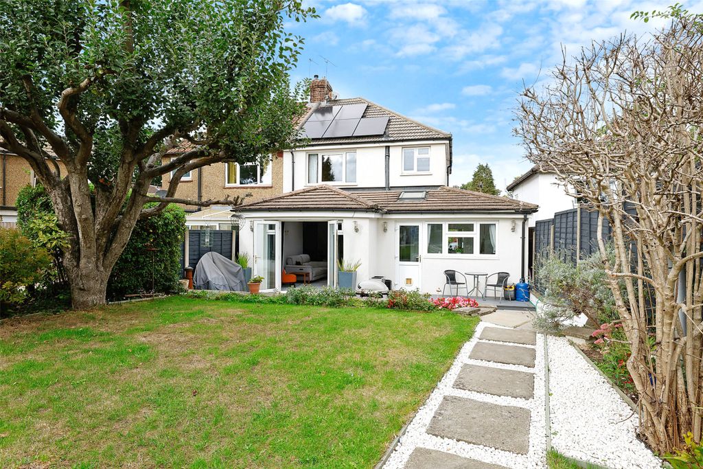 Property photo 3 of 16 Picture No. 15