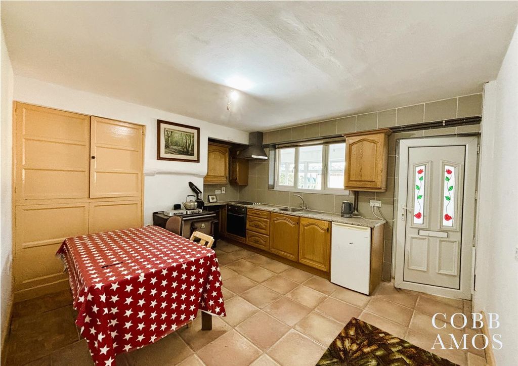 Property photo 3 of 25 High-Res-Ca09.Jpg