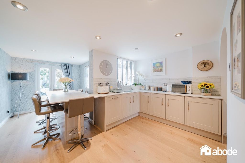 Property photo 3 of 48 Dsc03595-Hdr.Jpg