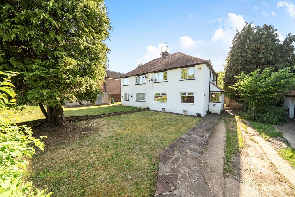 Property photo 1 of 21 E001E6Ab-c692-49c...