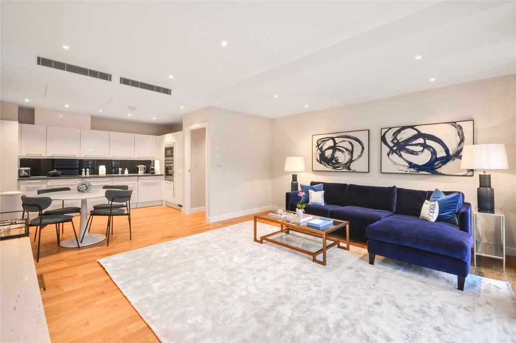 Property photo 1 of 9 Picture No. 08