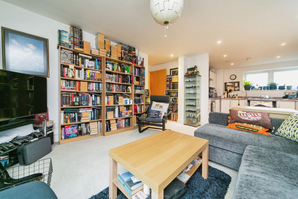 Property photo 1 of 17 Photography