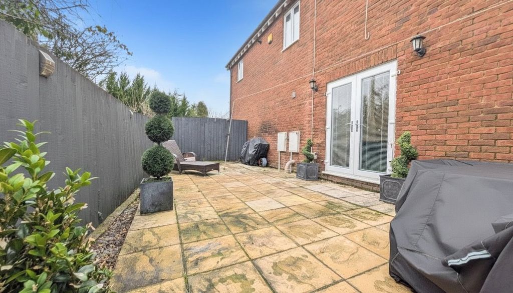 Property photo 3 of 17 1765469236860~2