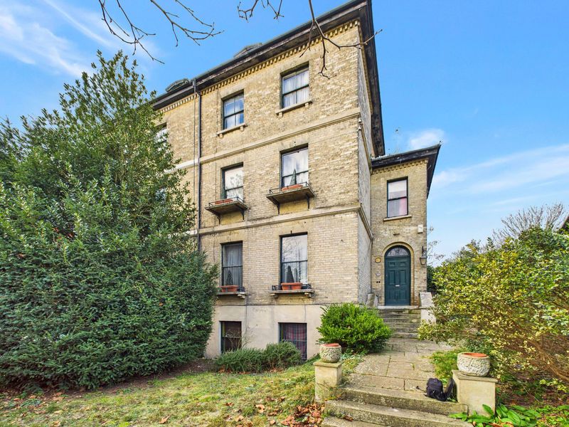 Property photo 1 of 15 Photo 16