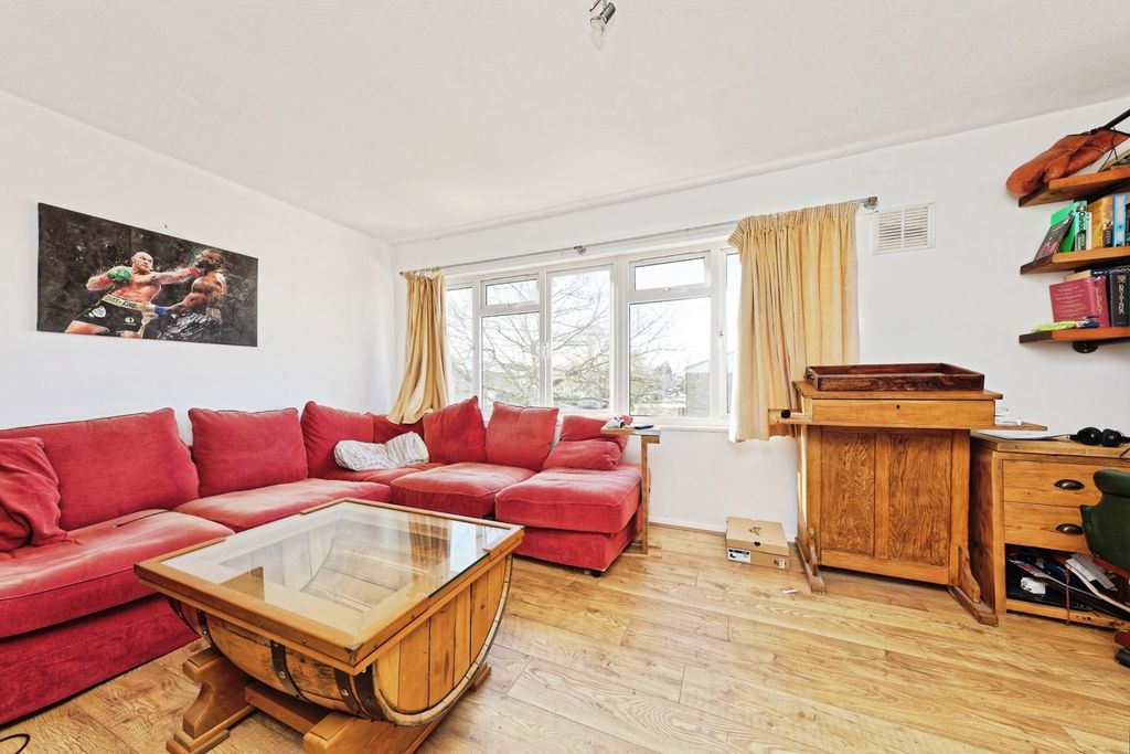 Property photo 2 of 14 Pbox-Img.Jpg