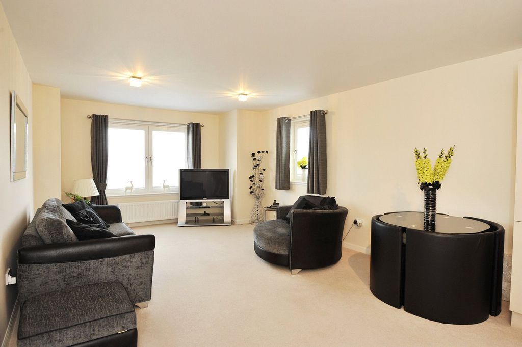 Property photo 3 of 6 Photo 3