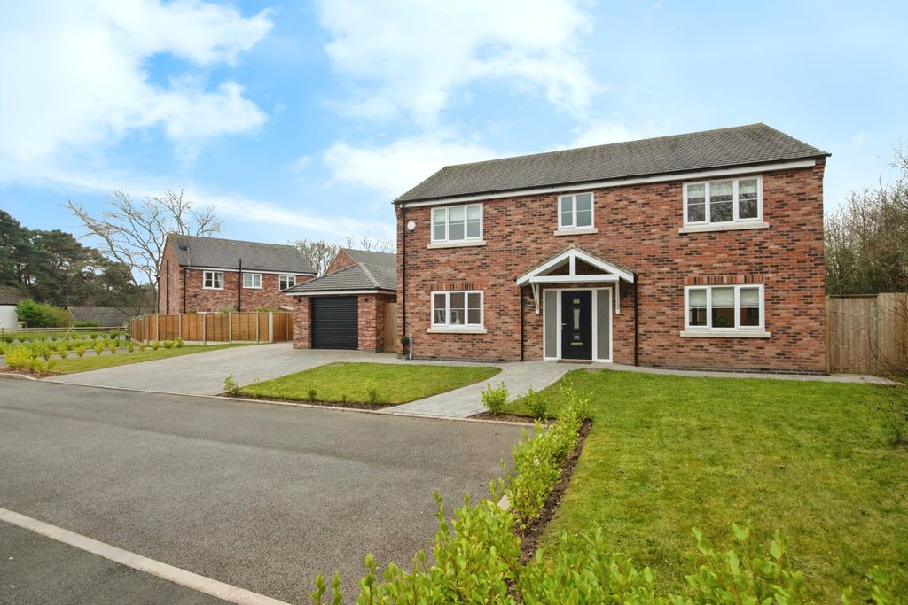 Property photo 2 of 24