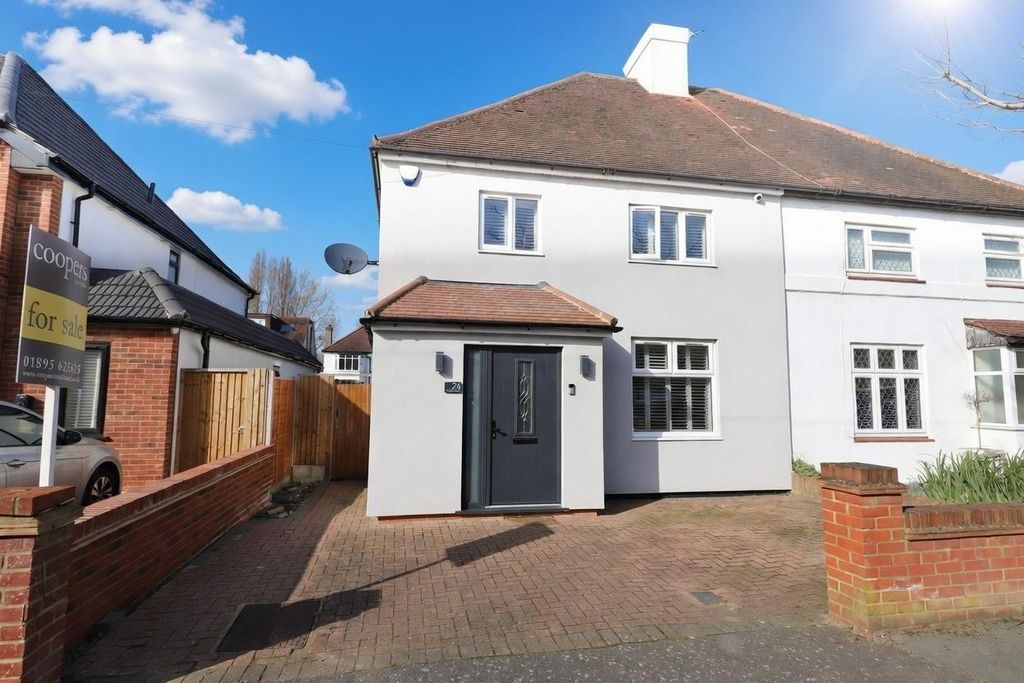 Property photo 1 of 15