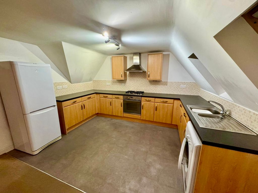 Property photo 2 of 8 Kitchen